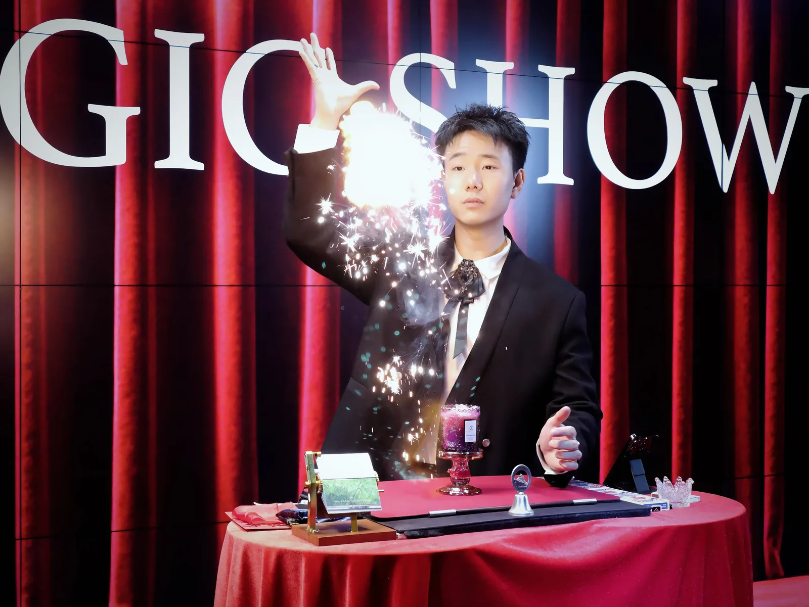 微醺秀上海舞台魔术表演